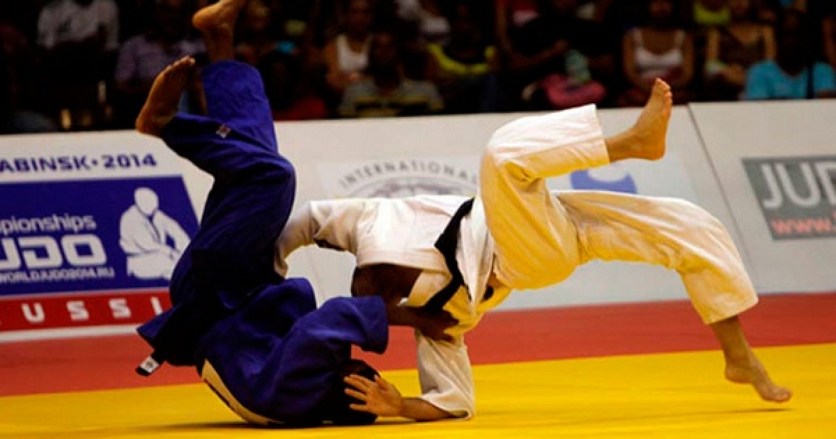 Judokas en competición (imagen de archivo) © Jit 