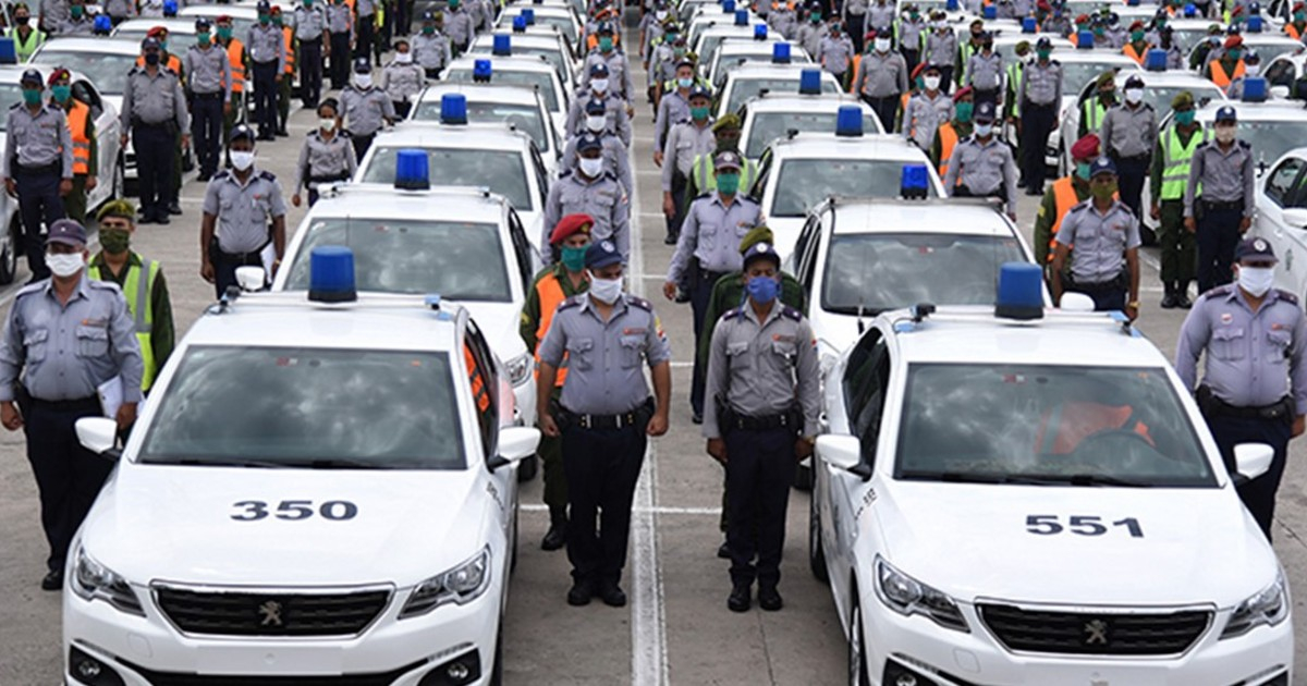 Policias y efectivos del Ministerio del Interior © Trabajadores
