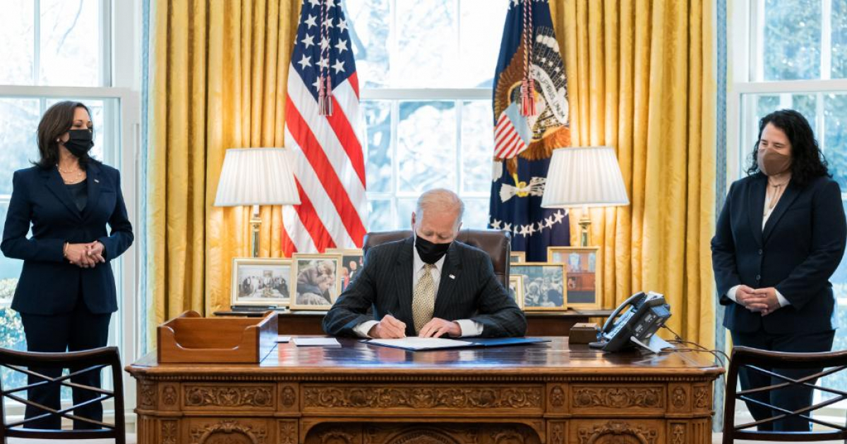 Joe Biden firma nuevas medidas para disminuir la violencia con armas de fuego © Twitter/Joe Biden