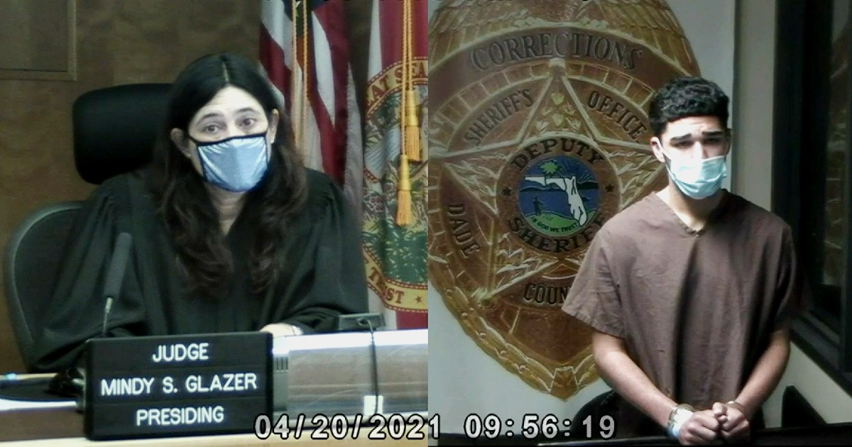 Alex García comparece ante la jueza Mindy Glazer, en la corte de Miami-Dade © Miami-Dade County court