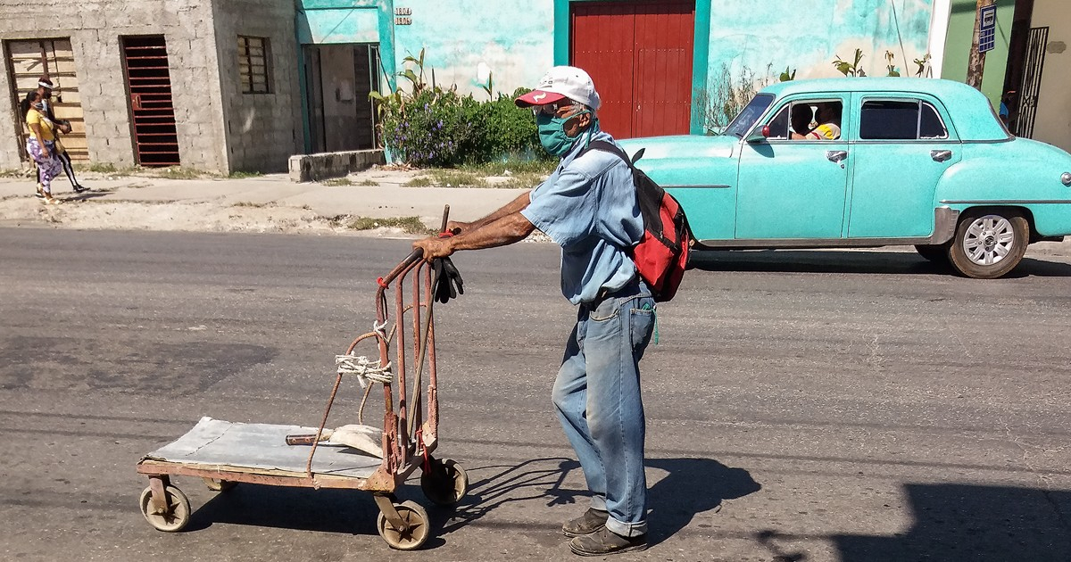 Abuelo cubano, en una imagen de archivo. © CiberCuba
