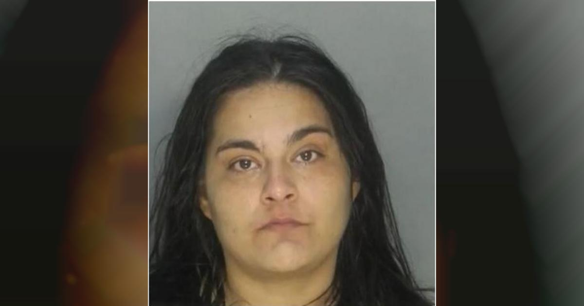 Carolina Álvarez, en prisión por encerrar a su hija en el refrigerador © Captura de vídeo America TV