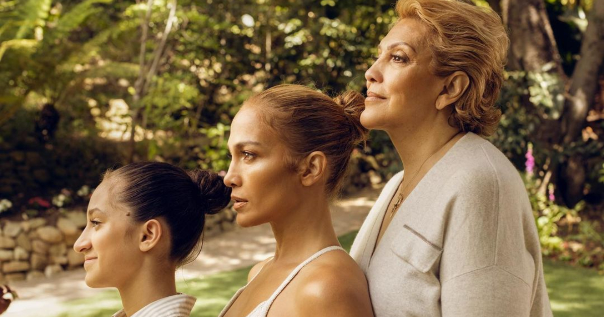 Jennifer Lopez con su hija Emme y su madre Guadalupe © Instagram / Jennifer Lopez