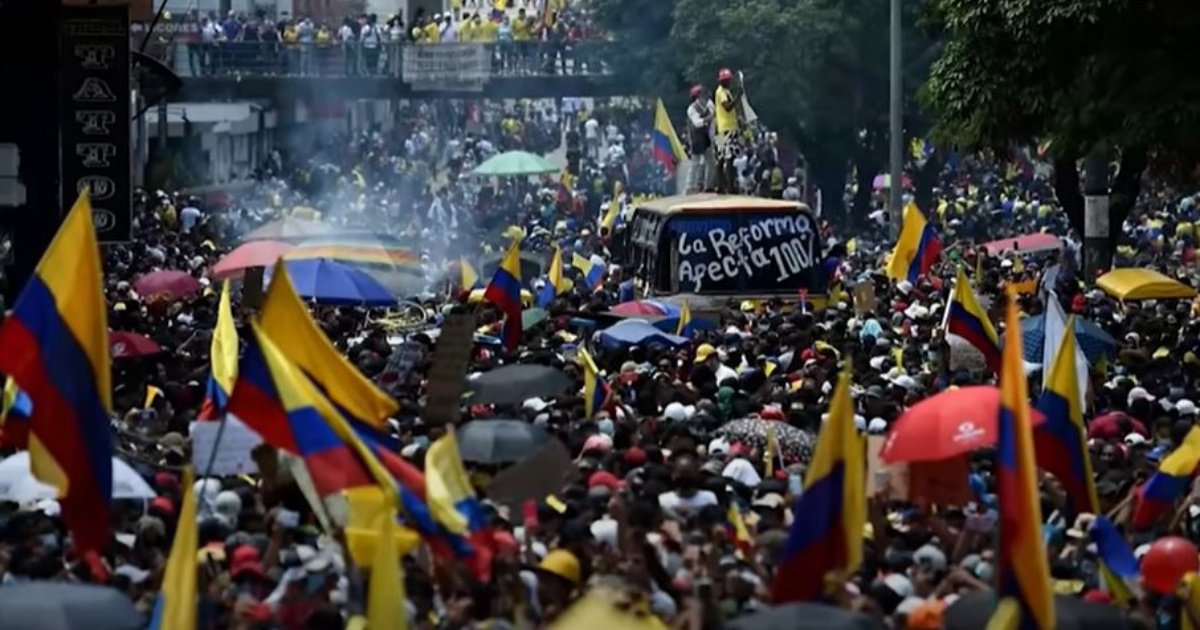 Manifestantes en Colombia © YouTube/screenshot-Cnn en Español