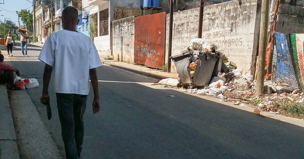 Cubanos caminando por La Habana (Imagen de referencia) © CiberCuba