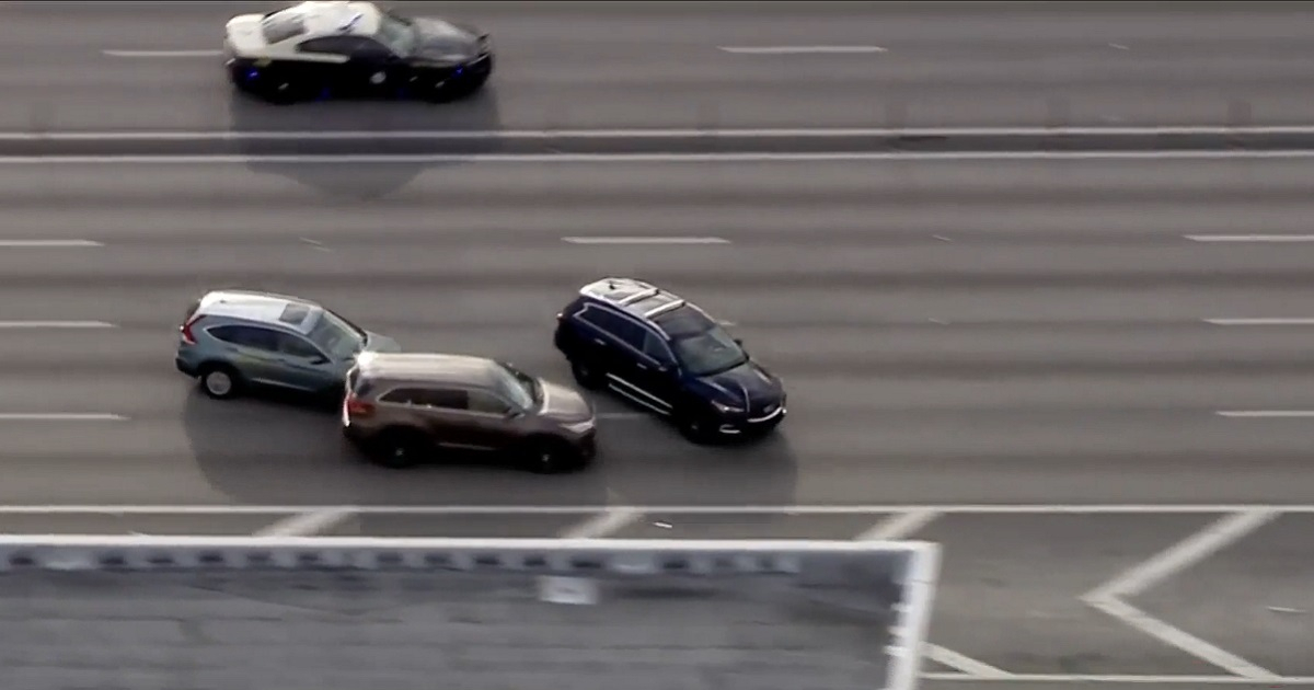 Autos involucrados en la persecución en I-95 © Captura de pantalla / Telemundo51