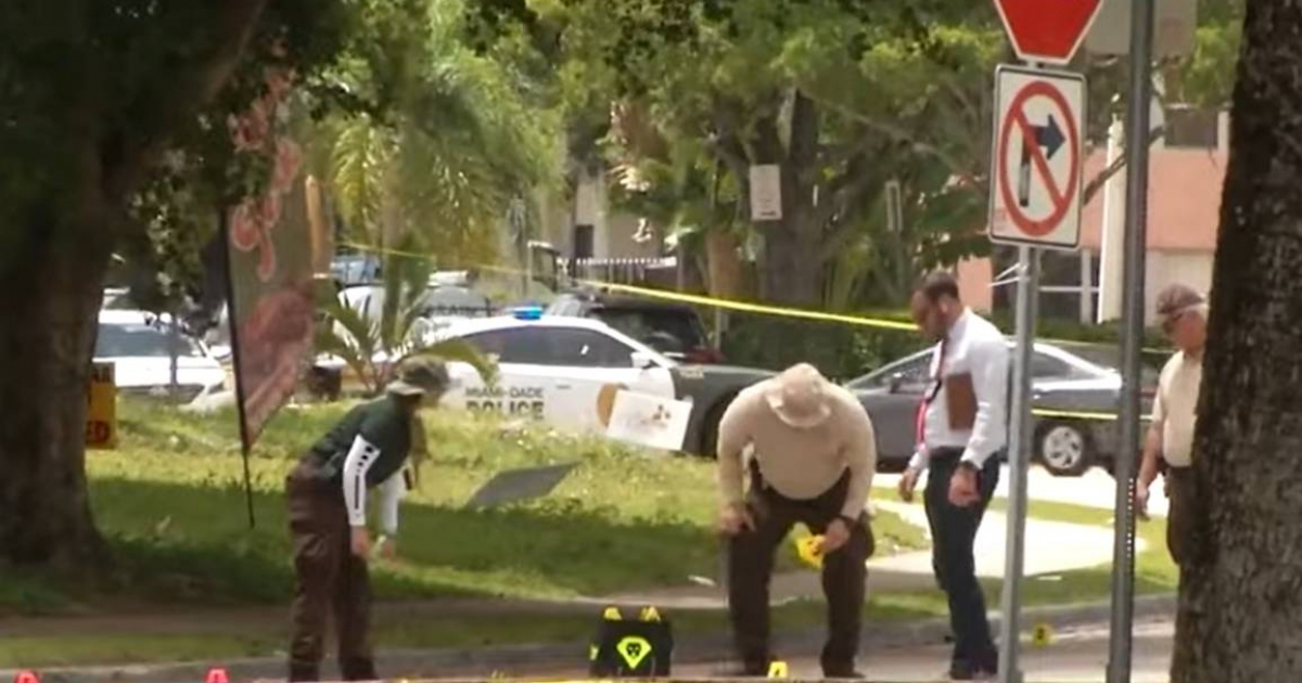 Policía investiga la escena del crimen © Captura de imagen en YouTube / AmericaTeVeCanal41