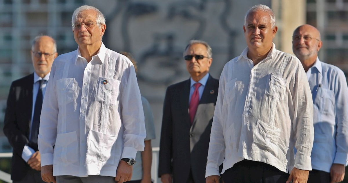 José Borrell en una visita a Cuba, como canciller de España © Presidencia de Cuba
