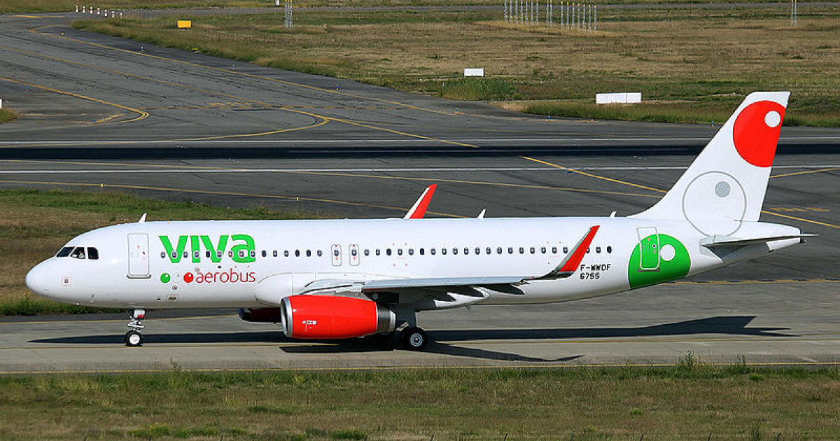 Avión de Viva Aerobus © Wikimedia Commons