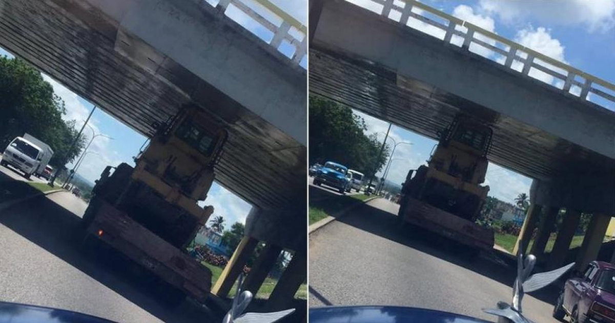 Vehículo atrapado en el puente de Calabazar © Facebook/ Rayko Lazaro Enriquez Diaz/ ACCIDENTES BUSES & CAMIONES por más experiencia y menos víctimas.