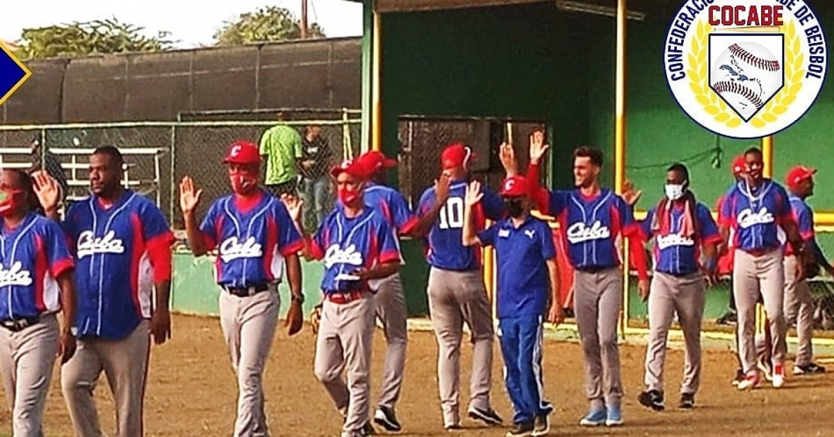 Peloteros cubanos en III Copa del Caribe © Twitter / COCABE