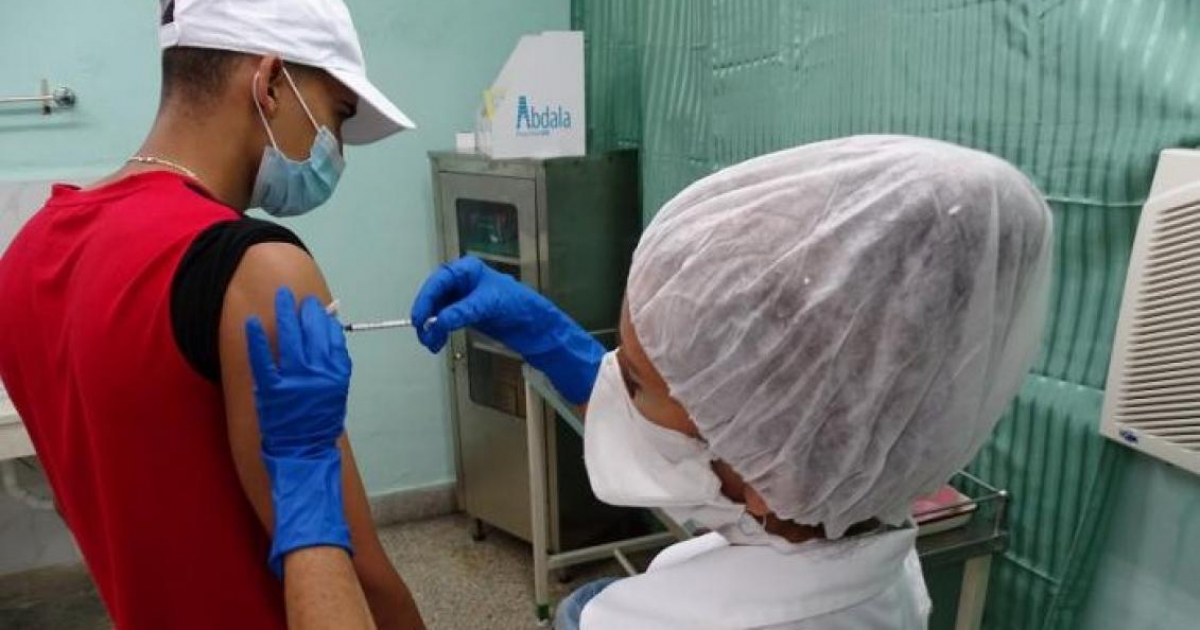 Vacunación contra el coronavirus en Cuba (Imagen referencial) © Granma/ Eduardo Palomares