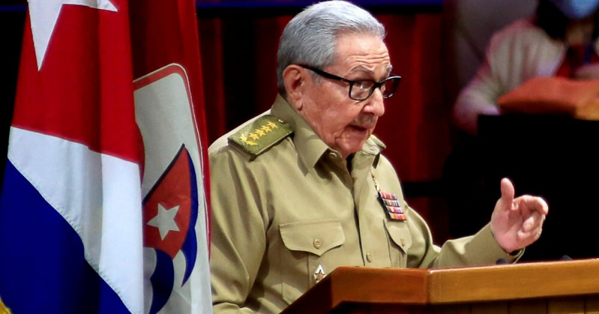 Raúl Castro, durante el O(vo Congreso del PCC © ACN