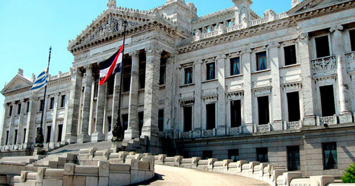Sede del Parlamento de Uruguay © La Red 21