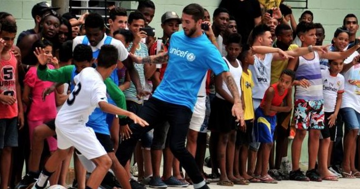 Sergio Ramos durante su visita a Cuba © Unicef