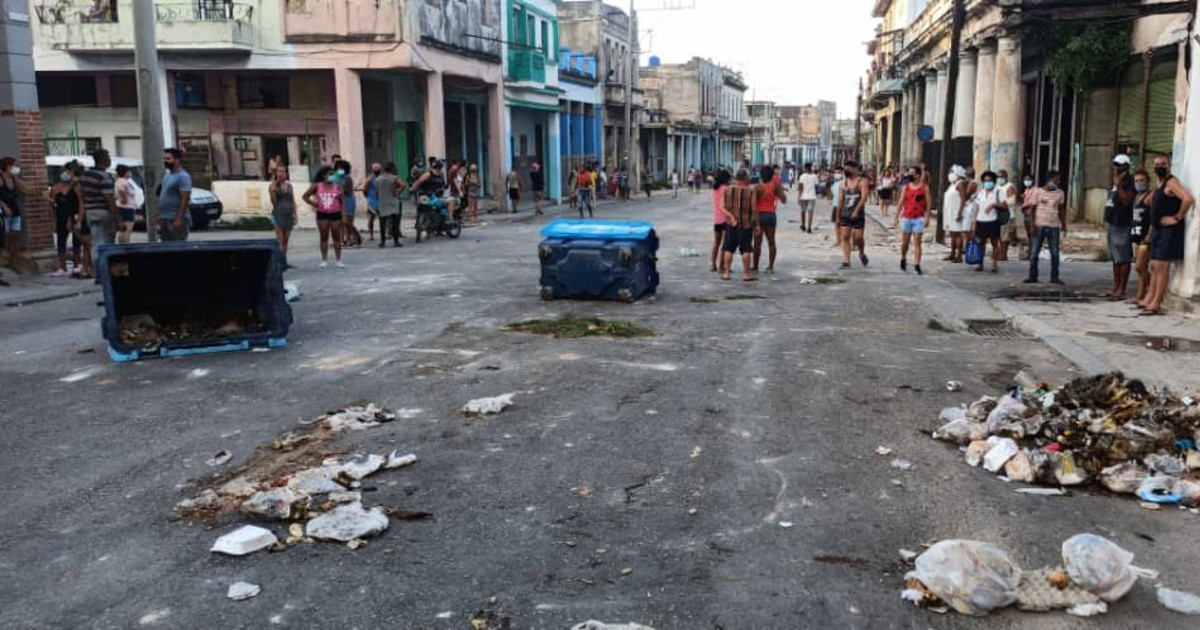 Una calle de Luyanó (La Habana), tras las protestas de este 11 de julio. © CiberCuba