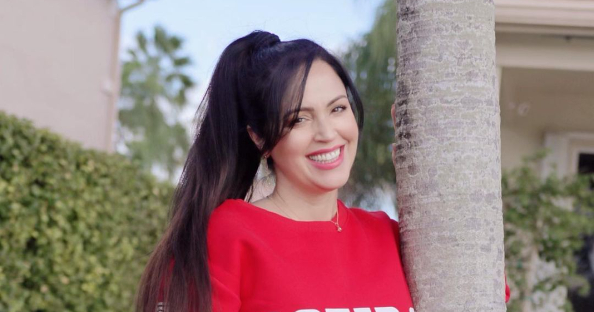 Influencer cubana Sandra Cires arremete contra el NTV © Instagram / Sandra Cires
