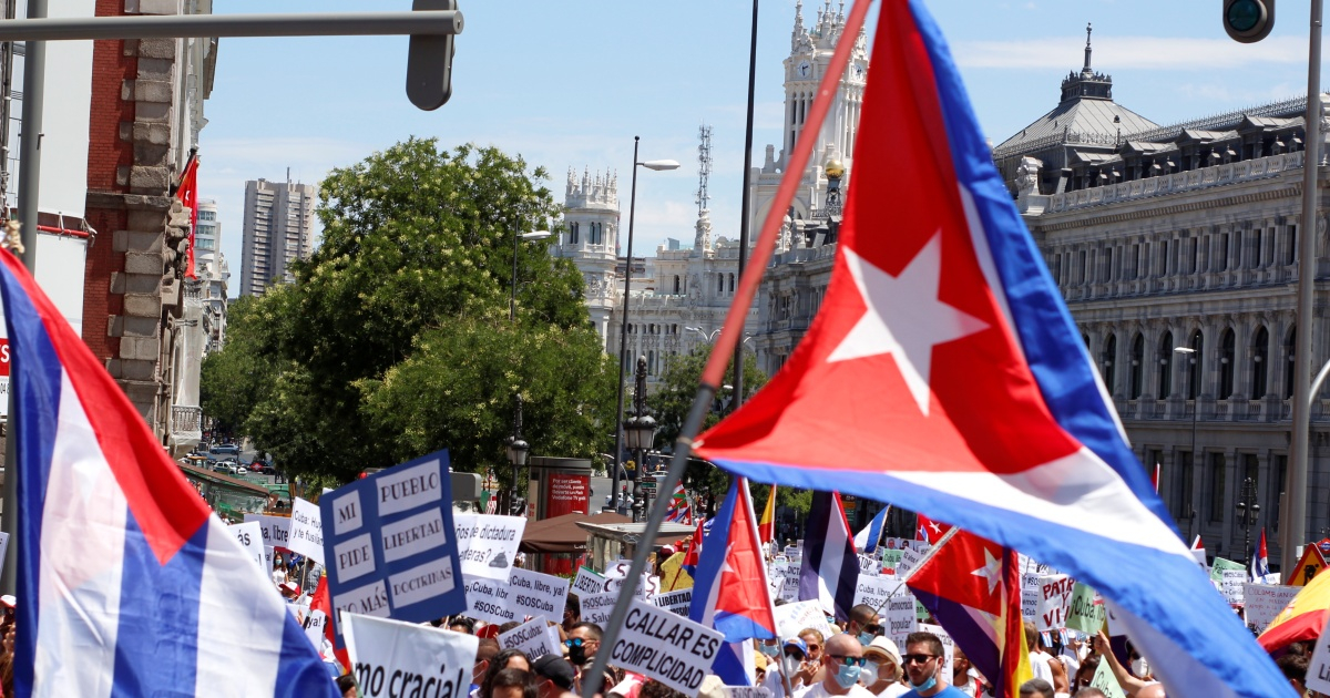 Cubanos protestando en Madrid © Lázaro J. Chirino Díaz