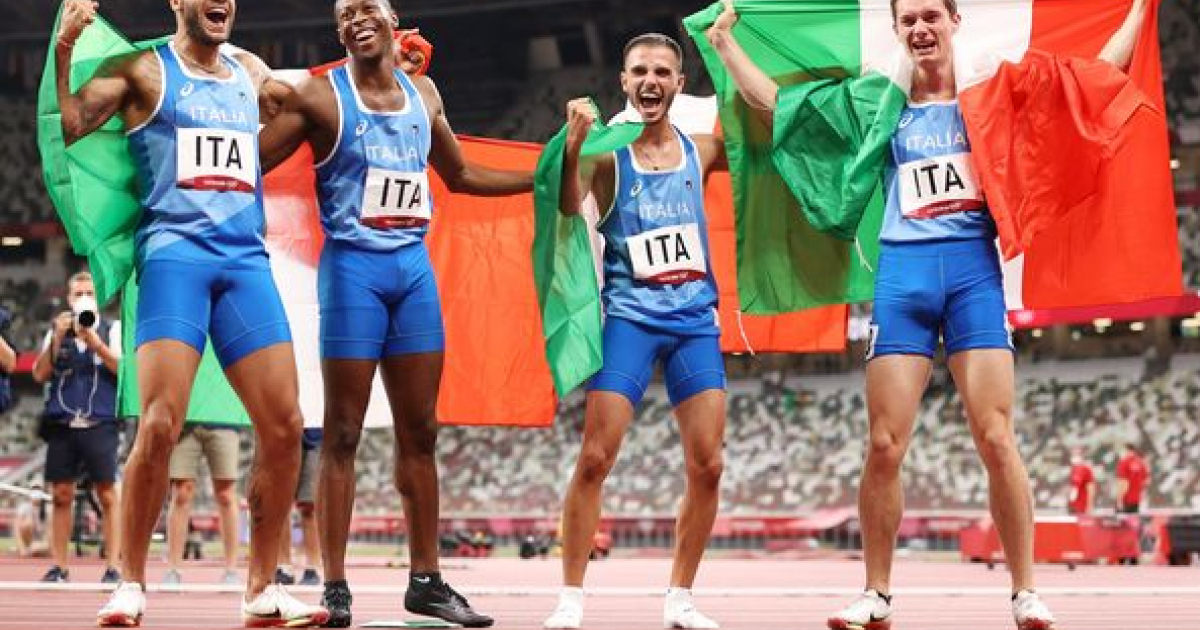 Equipo italiano celebra su victoria Tokio 2020 © Facebook World Athletics