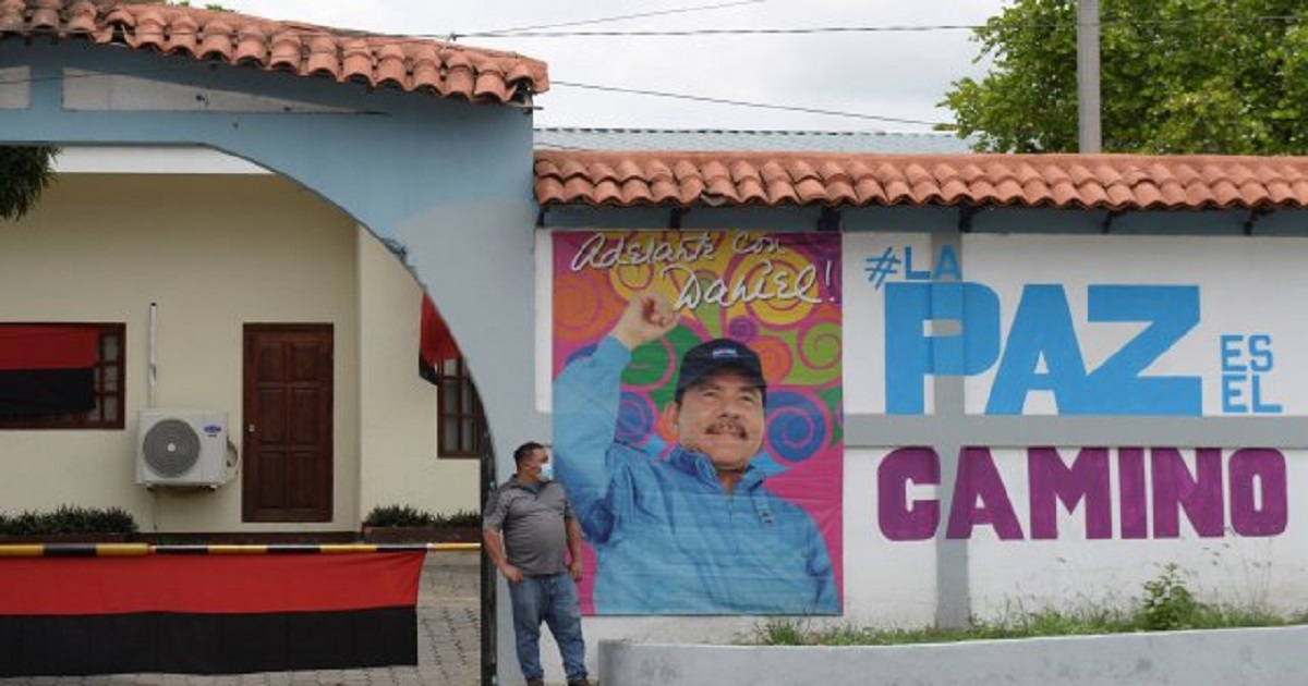 Mural de Daniel Ortega en Nicaragua © Twitter / paolo ignazio marong