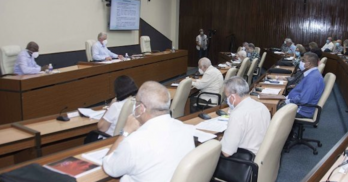 Imagen de la reunión del Grupo Temporal de Trabajo © Estudios Revolución (Cubadebate)
