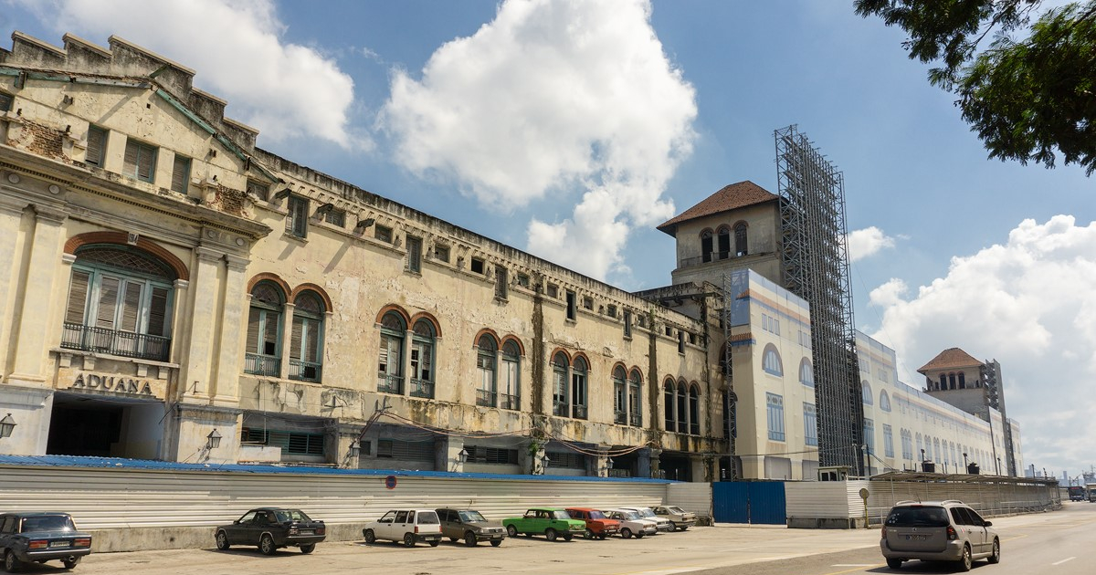 Antiguo edificio de la Aduana de Cuba en restauración (2020) © CiberCuba