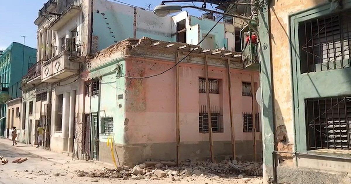 Derrumbe en el barrio de Jesús María, en La Habana Vieja, que causó la muerte de tres niñas en 2020 © CiberCuba