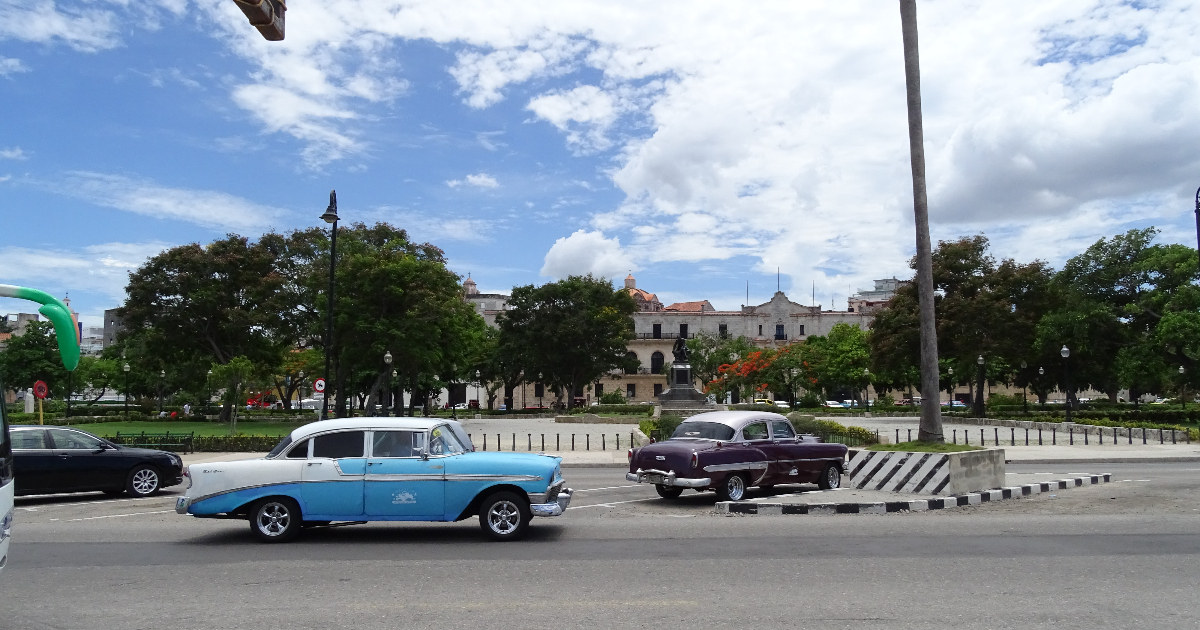 Carros en La Habana (Imagen de archivo) © CiberCuba