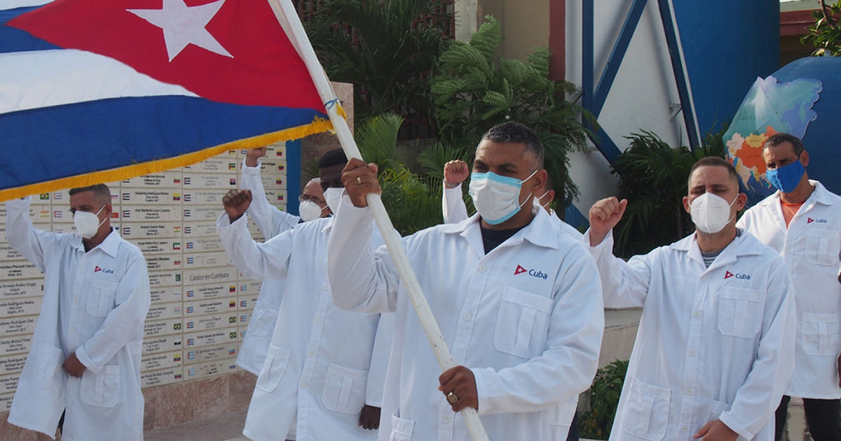 Médicos cubanos que viajaron a Haití © MINREX / Twitter