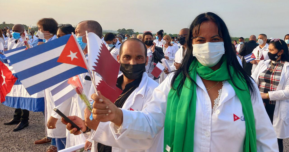 Médicos cubanos en Qatar © MINSAP