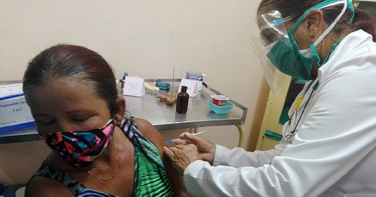 Vacunación contra el coronavirus en Cuba. © 5 de Septiembre