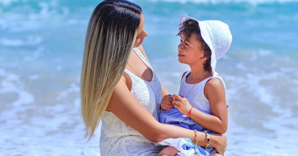 Iraisel y su niña Danielita, hija del fallecido cantante El Dany © Instagram / Iraisel