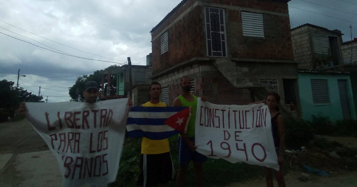 Activistas cubanos en camagüey © Facebookk /  Marisol Peña Cobas