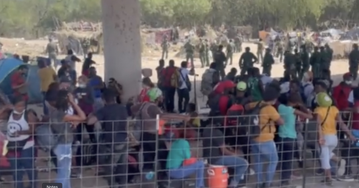 Migrantes haitianos en la frontera © Twitter / Bill Melugin