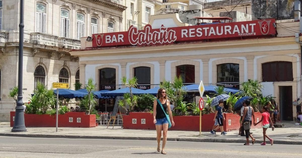 Bar restaurante Cabaña, en La Habana Vieja © CiberCuba