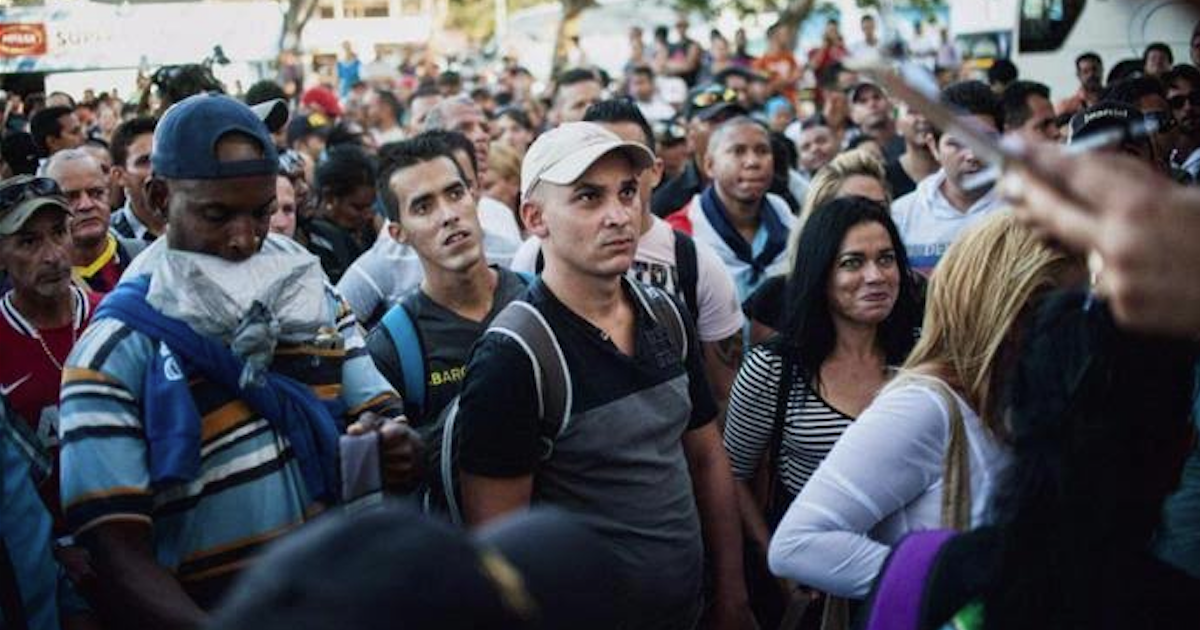 Migrantes cubanos en Uruguay © Twitter/CD noticias