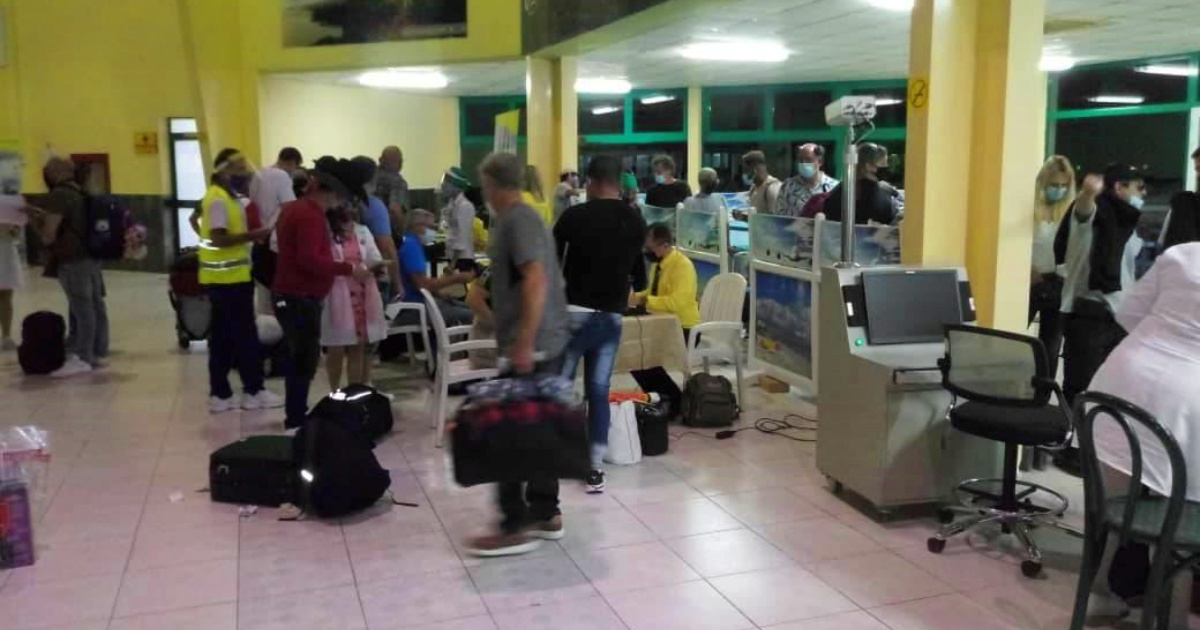 Aeropuerto de Holguín © Facebook / Empresa Cubana de Aeropuertos y Servicios Aeroportuarios S.A.