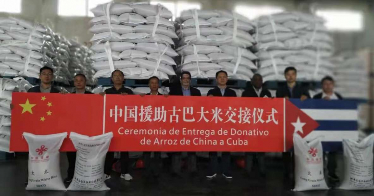 Donación de cinco mil toneladas de arroz de China a Cuba © Twitter / Carlos M. Pereira