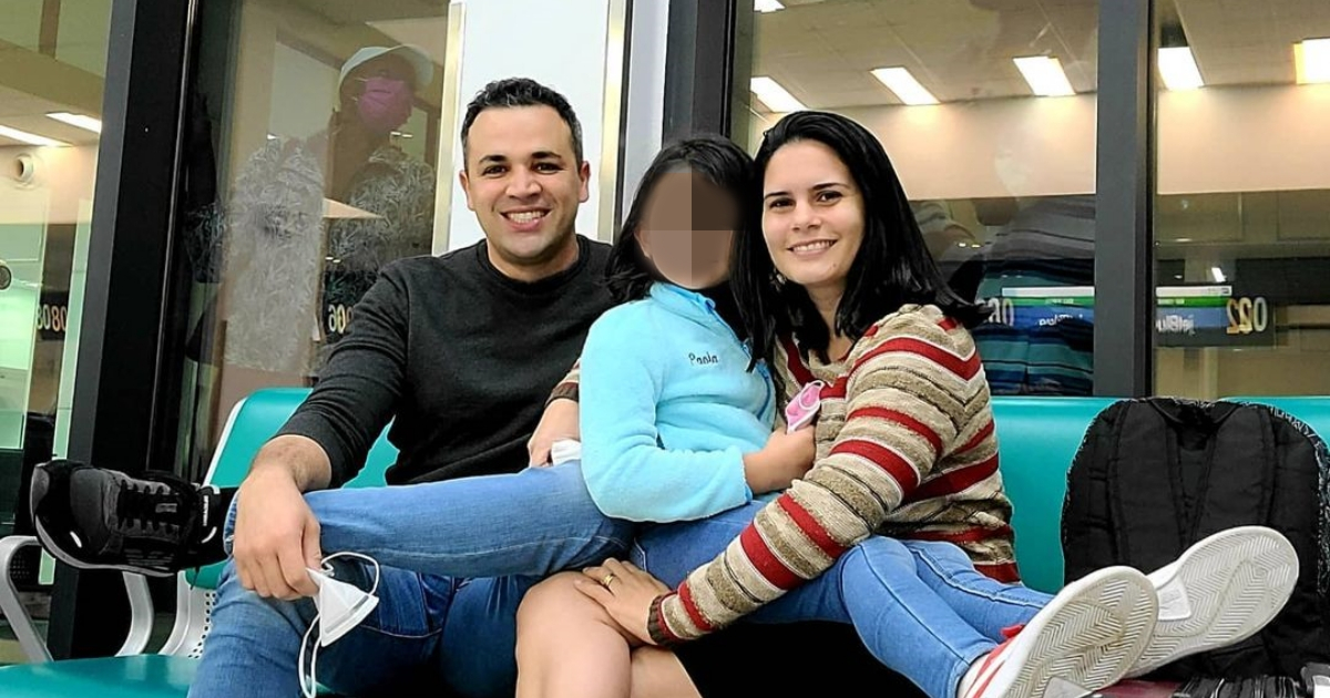 Actor cubano Lieter Ledesma y su espoa e hija antes de viajar a Estados Unidos © Instagram / Lieter Ledesma
