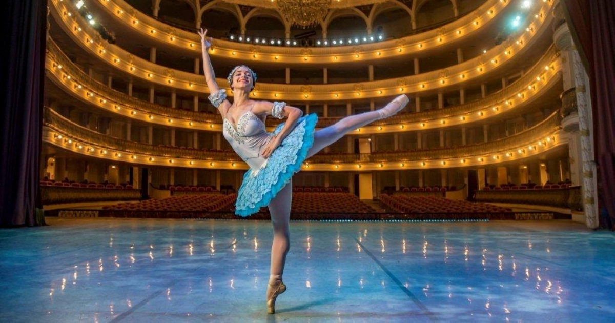 Bailarina del Ballet Nacional de Cuba, en La Habana © Facebook / BNC