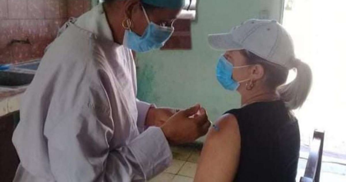 Vacunación contra el coronavirus en Cuba (Imagen de referencia) © Dirección Provincial de Salud. Villa Clara / Facebook