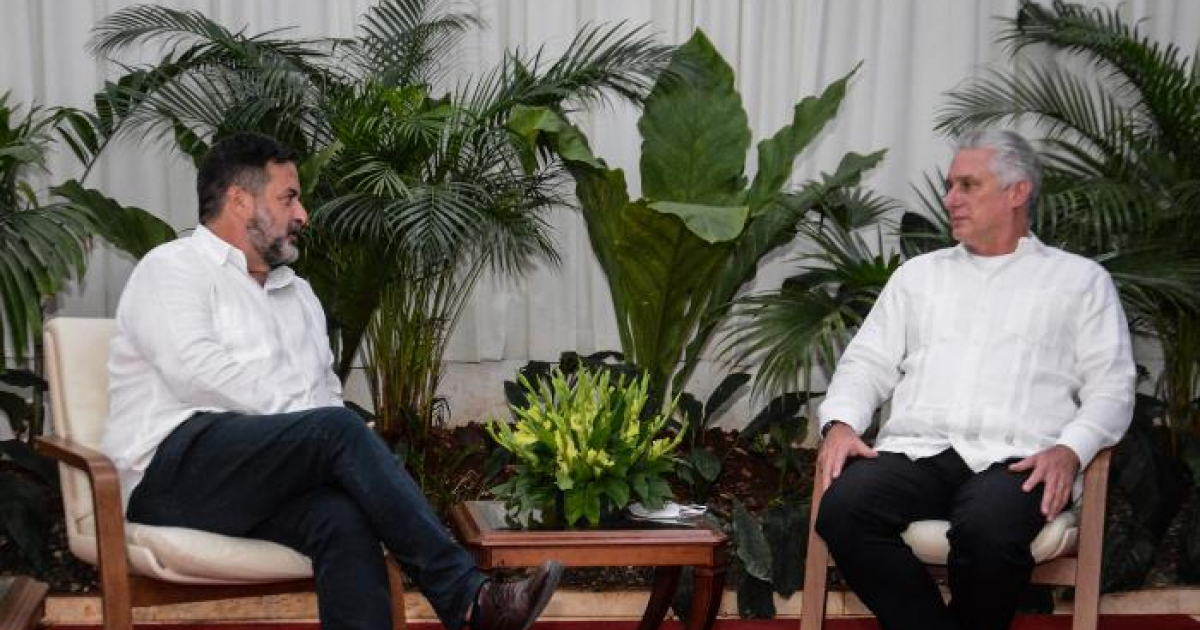 Eurodiputado por Izquierda Unida Manuel Pineda y el presidente cubano Díaz-Canel © Estudios Revolución