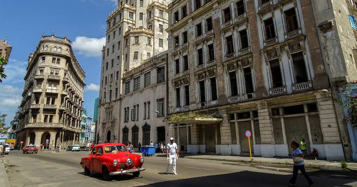 Sede de la compañia telefónica de Cuba, en Centro Habana © CiberCuba