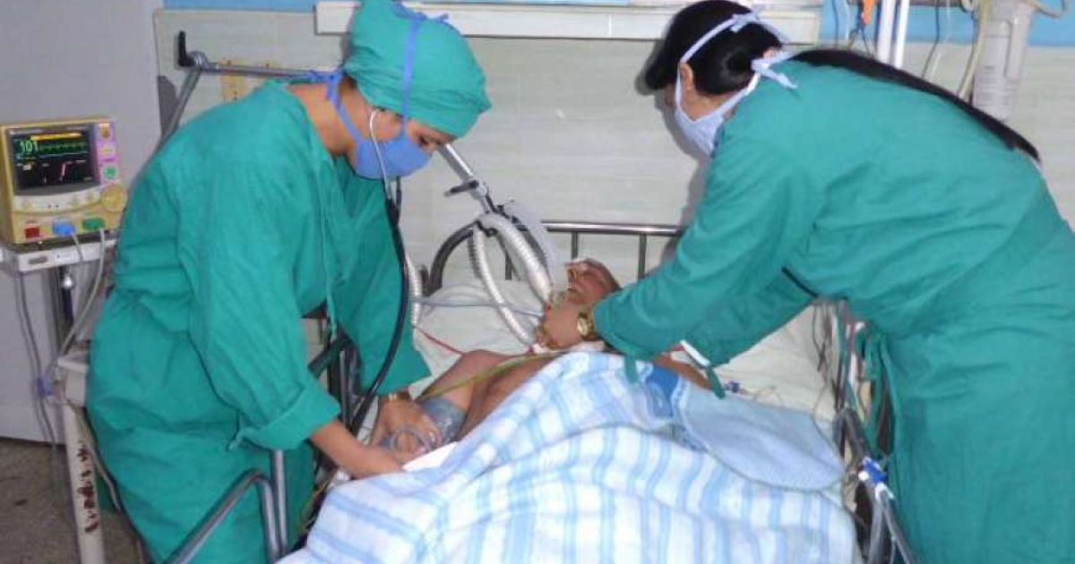 Paciente en hospital cubano (Imagen referencial) © Granma / Miguel Febles Hernández