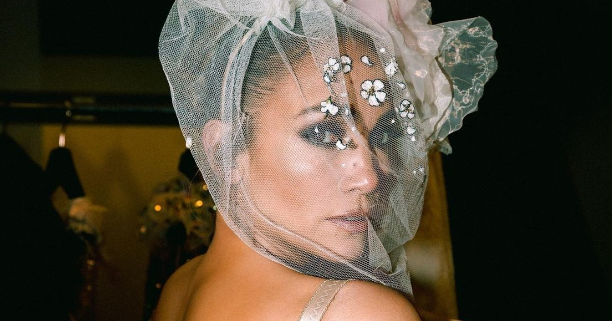 Jennifer Lopez con un vestido de novia © Instagram / Jennifer Lopez