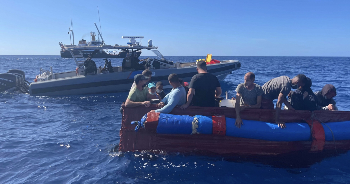 Guardia Costera rescata a balseros cubanos © Twitter / USCGSoutheast
