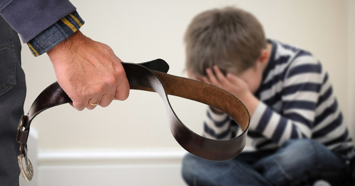 Imagen sobre maltrato infantil no relacionada con la noticia © Flickr Creative Commons / The People Speak!
