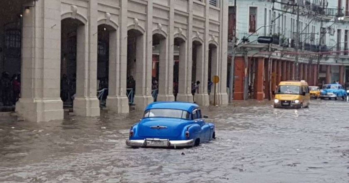 Inundaciones en La Habana © Nelson Ricardo Sierra / Facebook