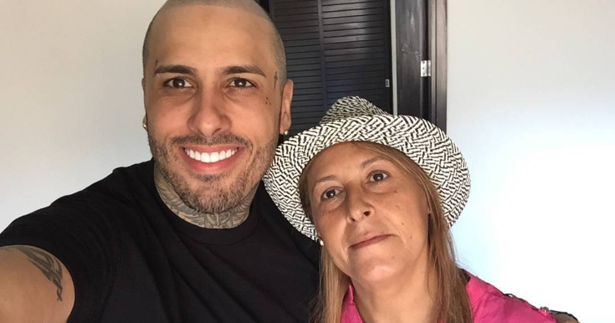 Nicky Jam con su madre © Instagram / Ysabel Caminero