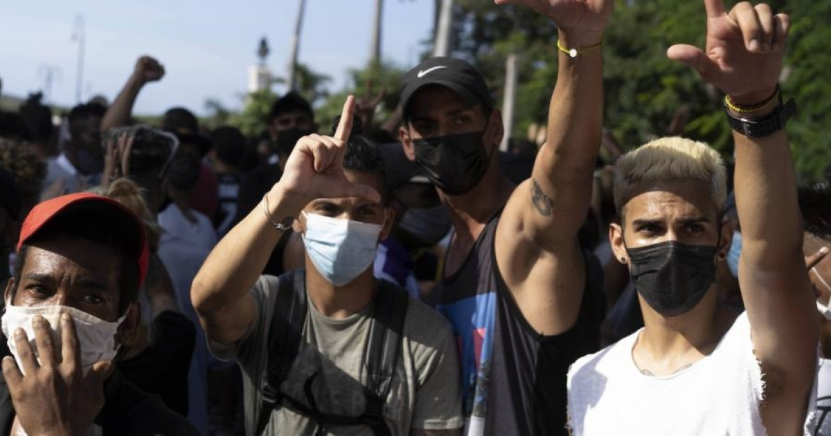 Cubanos protestando el 11 de julio de 2021 © Eliana Aponte / El Tiempo